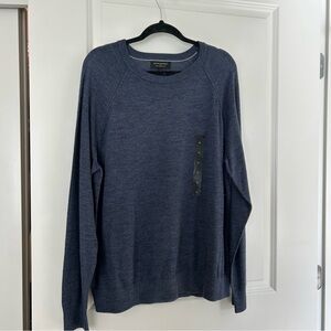 NWT banana republic merino wool lightweight crewneck sweater in blue